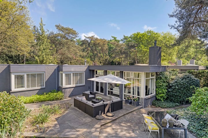 Photo of property Vossepad 2, Emmen