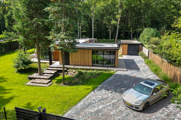 Photo of property Vossepad 7, Emmen