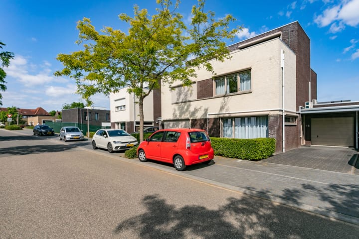 Vossepark 16 in Heerlen