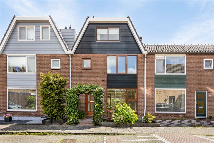 Vossestaartstraat 5 in Landsmeer