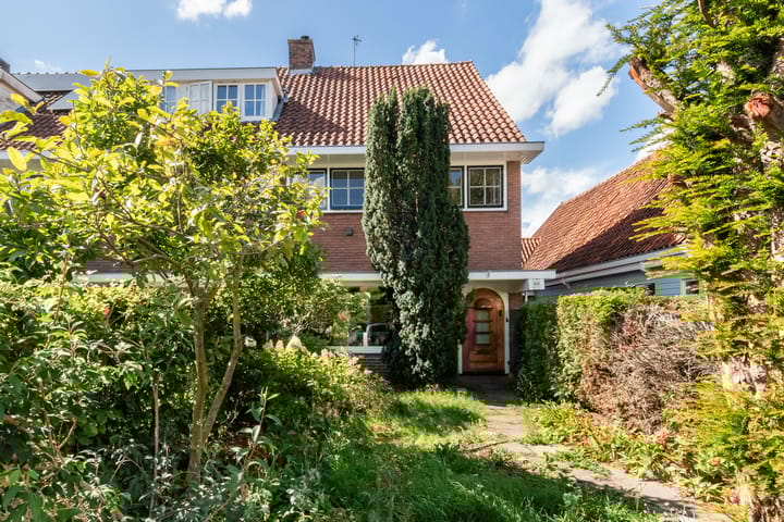 Photo of property Vossiuslaan 69, Bussum