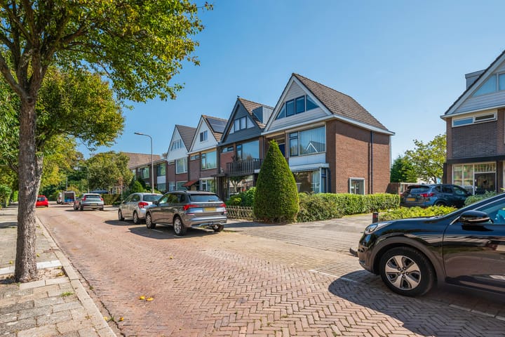 Photo of property Voswijckstraat 11, Monster