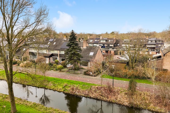 Vredenoord 49 in Heiloo