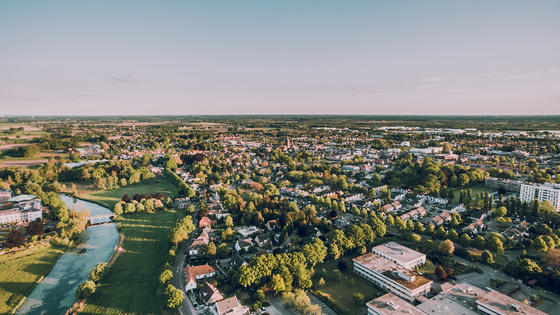 Kantoor foto van Vrijdag & De Bekker Makelaardij en Hypotheekwinkel