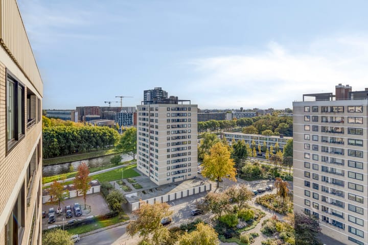 Vrijzicht 97 in Amsterdam