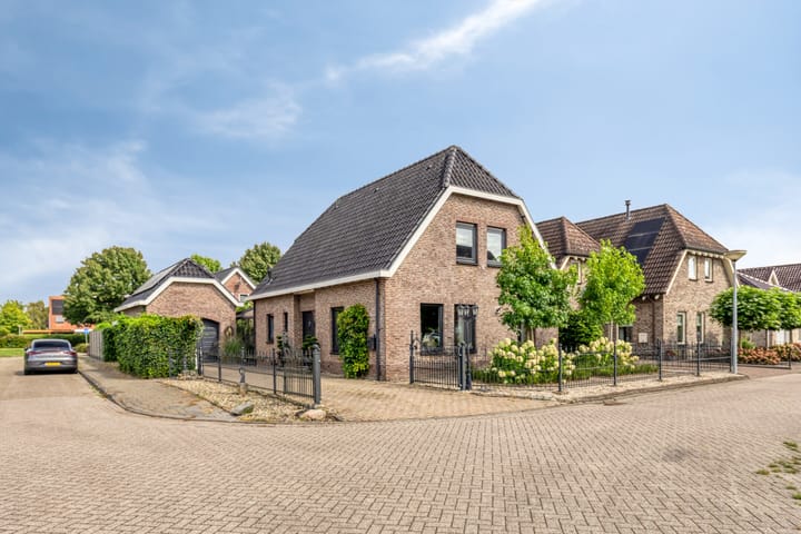Vroegeling 17 in Klazienaveen photo