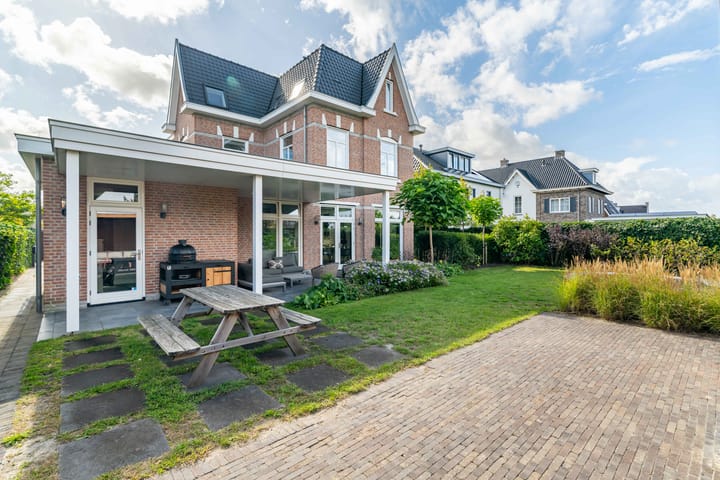 Vroonhoevelaan 35 in 's-Gravenhage foto