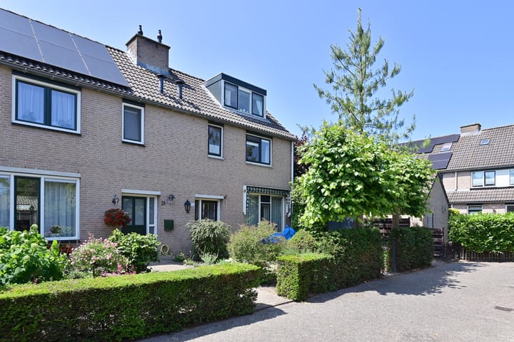Vrouwenzand 72 in Huizen