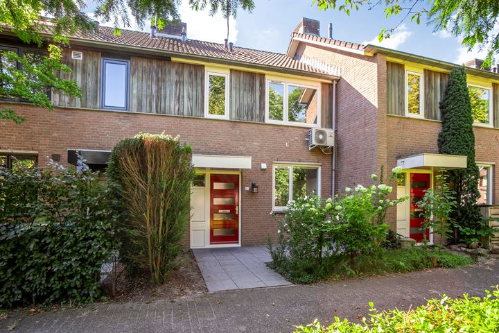 Vughterhage 67 in Vught