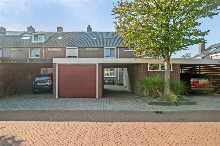 Vuurdoorn 43 in Naaldwijk