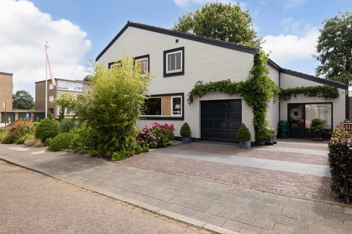 Photo of property Vuurdoornlaan 24, Ridderkerk