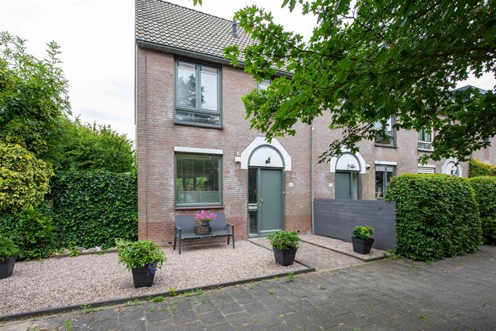 Vuurdoornstraat 24 in Aalsmeer