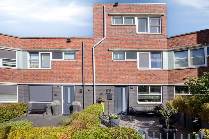 Photo of property Vuurvlinderhof 16, Oosterhout