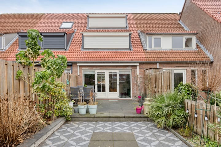 Vuurvlindertje erf 11 in Capelle aan den IJssel