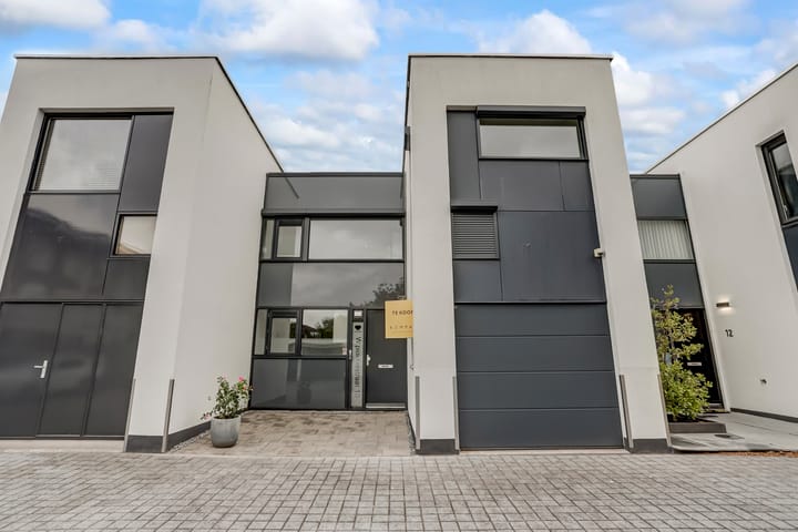 Foto van woning W. Plokkerstraat 10, Spijkenisse