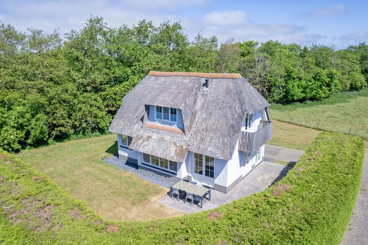 Photo of property Waalderweg 112A, Den Burg