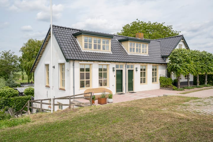 Waaldijk 136 in Vuren