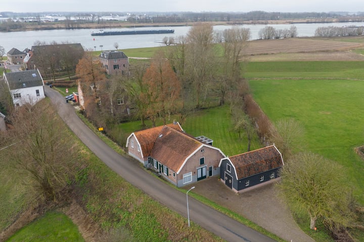 Waaldijk 42 in Herwijnen