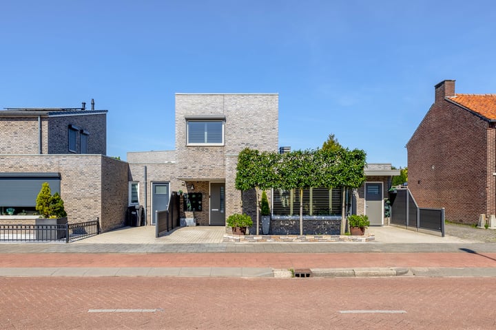 Waalreseweg 128 in Valkenswaard