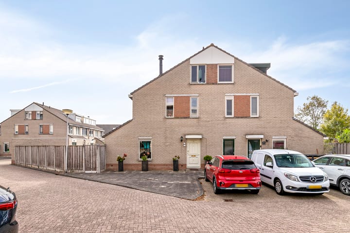 Foto van woning Waalstraat 12, Spijkenisse