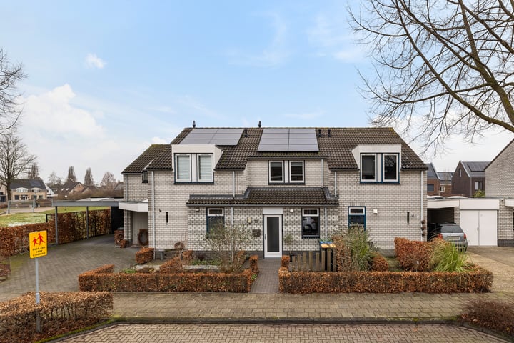 Photo of property Waalstraat 18, Hattem