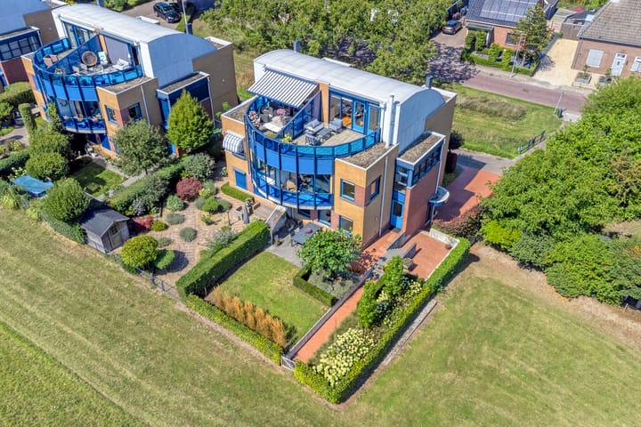 Photo of property Waalzicht 6, Ochten