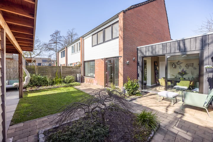 Photo of property Waandersstraat 1, Haaksbergen