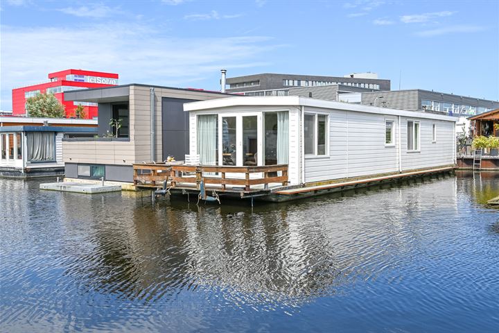 Waarderhaven 35 in Haarlem