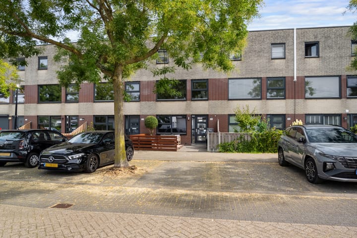 Photo of property Waddenring 195, Barendrecht