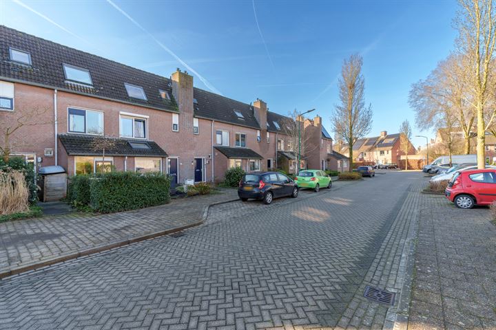 Wagenhoeve 8 in Houten