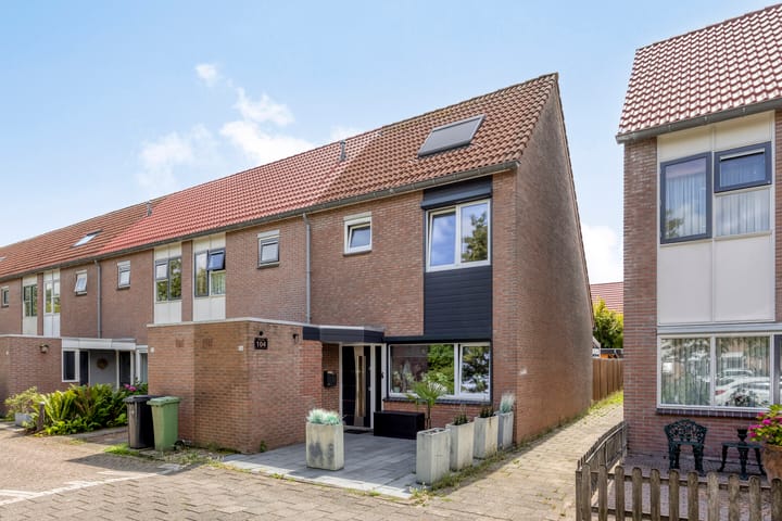 Wakerdijk 104 in Purmerend