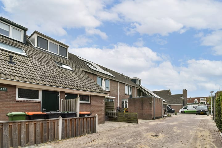 Wakerstraat 53 in Oostzaan