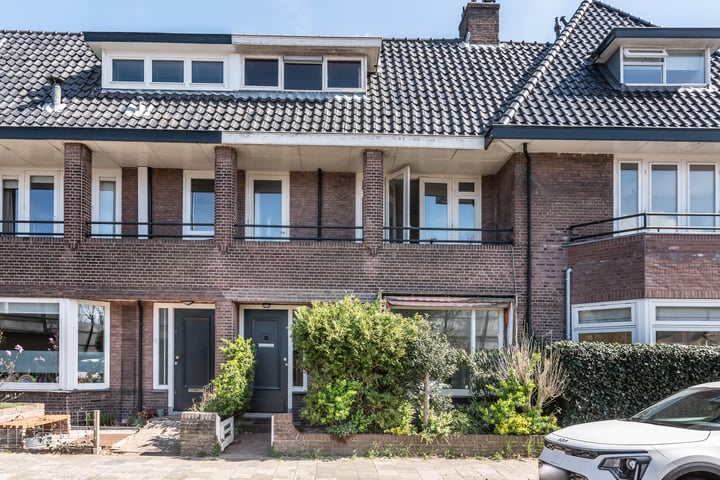 Waldeck Pyrmontlaan 19 in Overveen