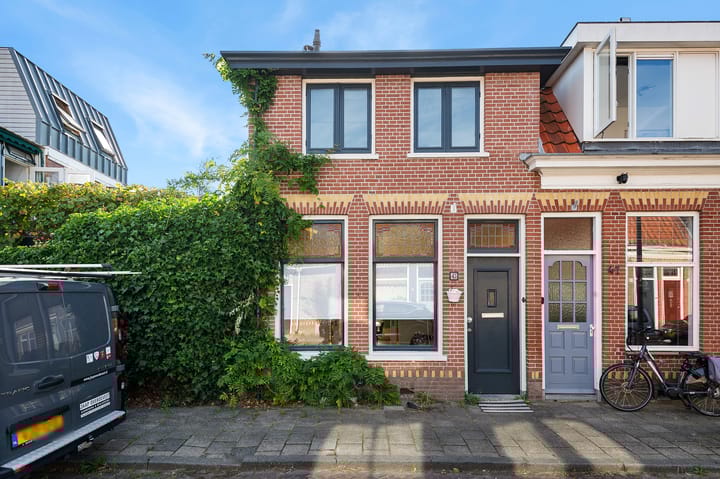 Waldeck Pyrmontstraat 45 in Haarlem