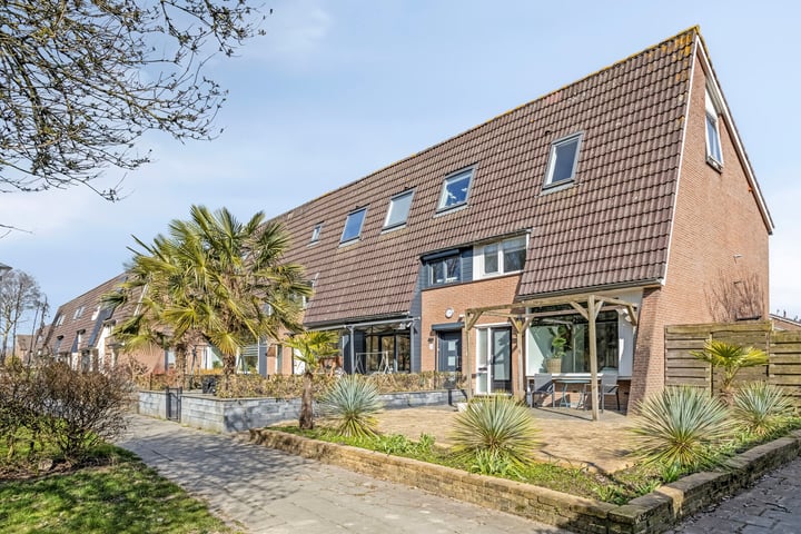 Photo of property Walhoven 56, Zevenbergen