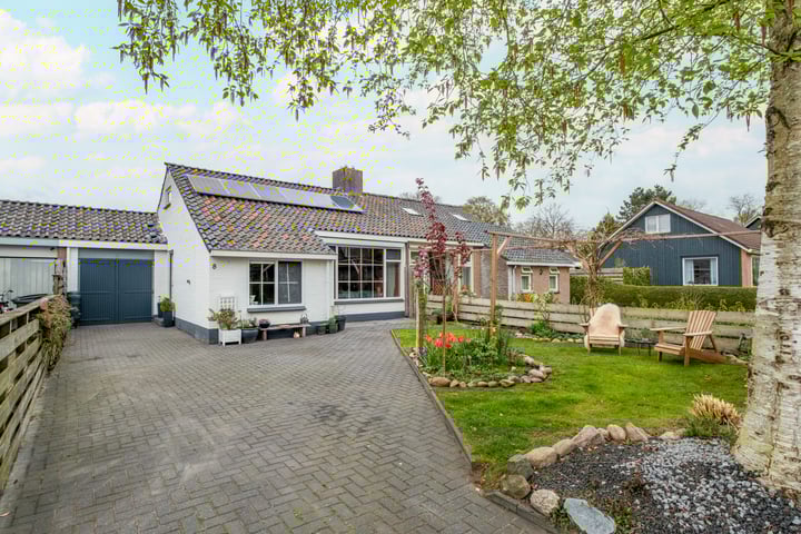 Photo of property Waling Dykstrastrjitte 8, Gytsjerk