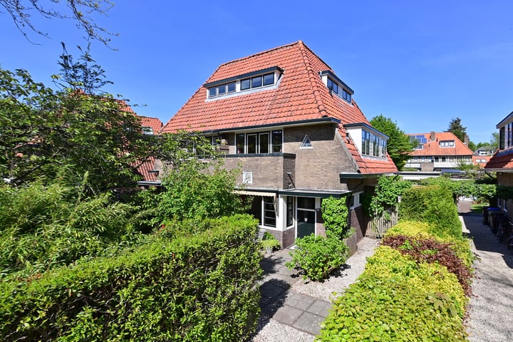 Waltherlaan 27 in Bussum