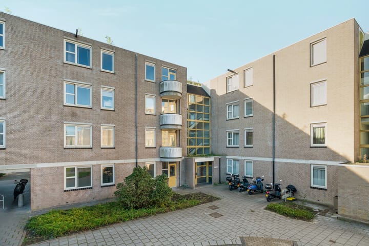 Wamelplein 80 in Amsterdam foto