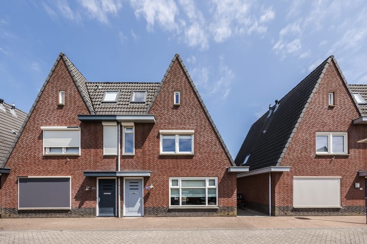 Warmoeshof 20 in Rijsbergen