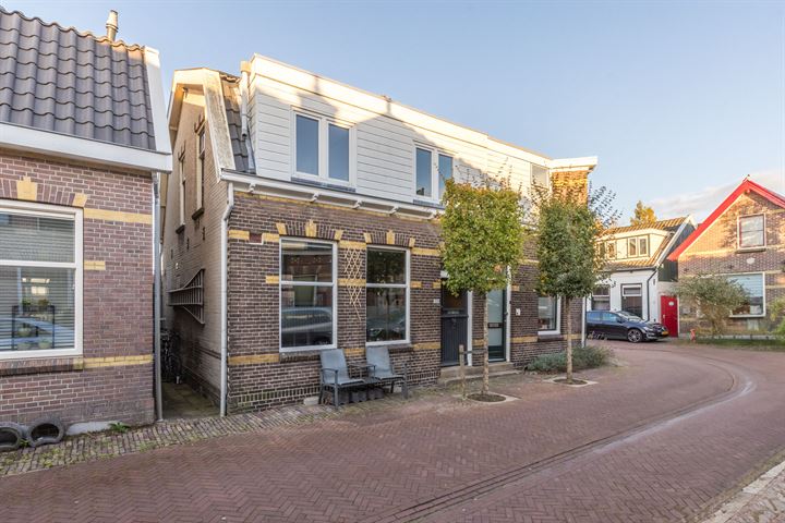 Warmoesstraat 110 in Wormerveer