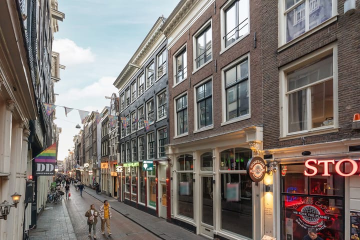 Warmoesstraat 89 in Amsterdam foto