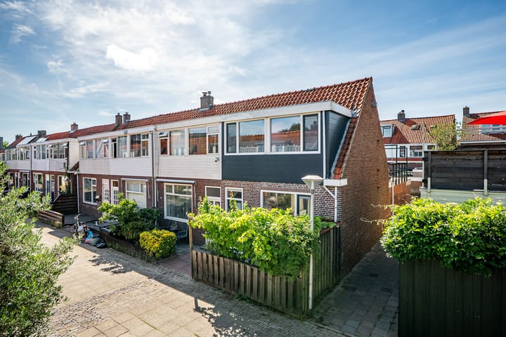 Photo of property Warmoezenierstraat 17, Leeuwarden