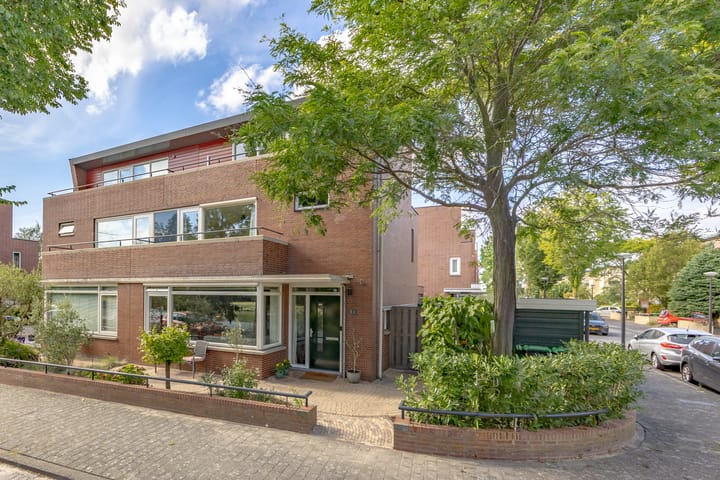 Waterbiesweg 31 in 's-Gravenhage
