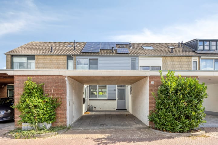 Waterhoen 39 in Bunschoten-Spakenburg