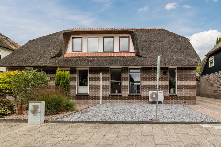 Waterkant 14 in Oude Pekela