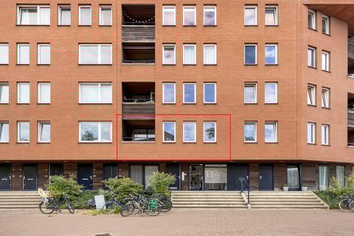 Photo of property Waterkeringweg 25, Amsterdam