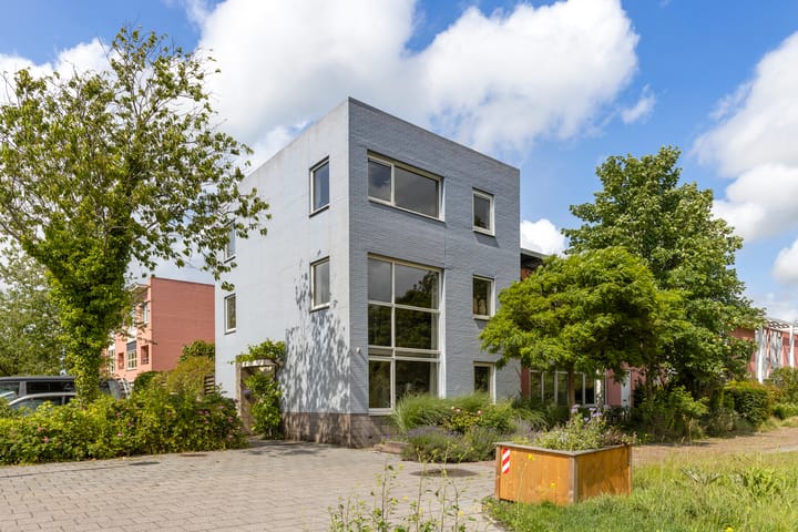 Waterland 1 in Groningen
