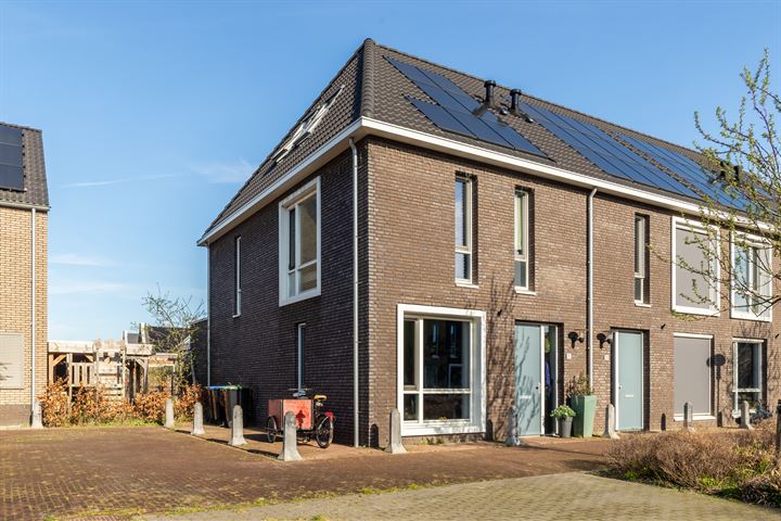 Waterputhof 21 in Hoef en Haag