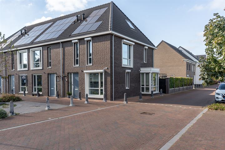 Waterputhof 27 in Hoef en Haag