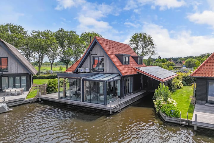 Photo of property Waterstaete 2, Ossenzijl